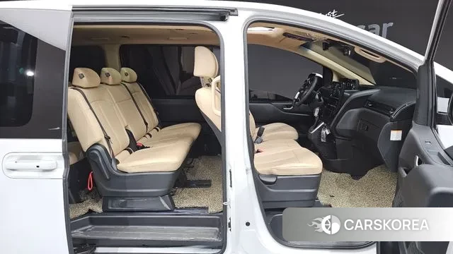 Hyundai Staria 2024 Белый из Кореи, фото 2