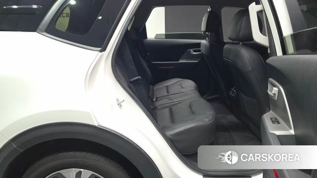 Kia Niro Plus 2022 Белый из Кореи, фото 2