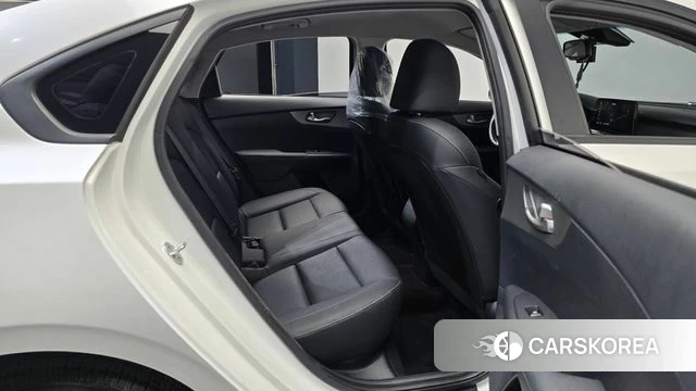 Kia Come New K3 2021 Белый из Кореи, фото 2