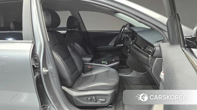 Kia Niro Plus 2022 Серый из Кореи, фото 2