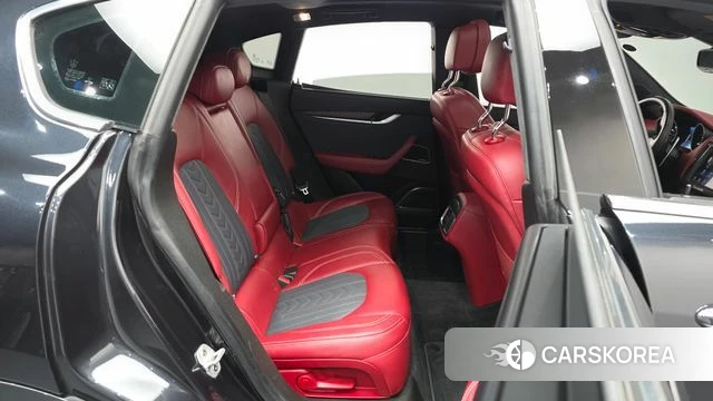 Maserati Levante 2019 Черный из Кореи, фото 2