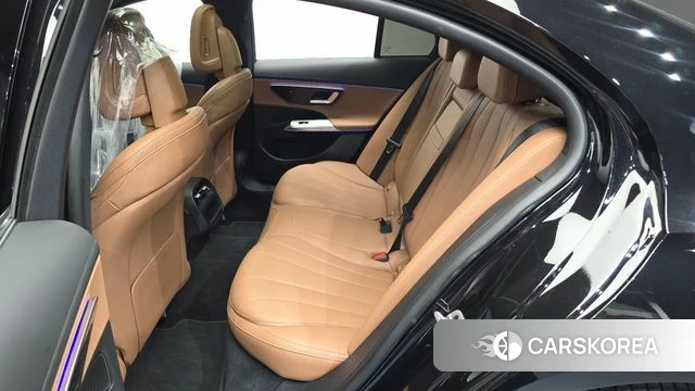 Mercedes-Benz E-Class W214 2025 Черный из Кореи, фото 2