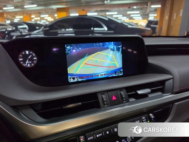 Lexus ES300h 7th generation 2019 Серый из Кореи, фото 2