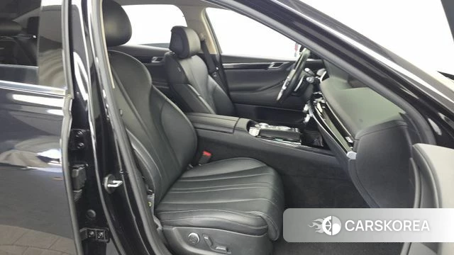 Genesis G80 (RG3) 2022 Черный из Кореи, фото 2