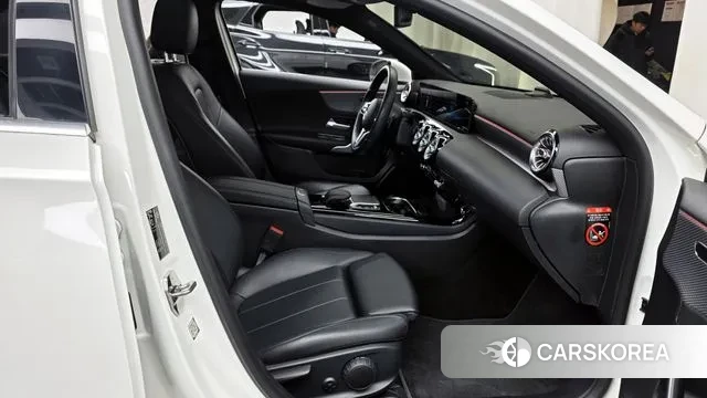 Mercedes-Benz A-Class W177 2020 Белый из Кореи, фото 2