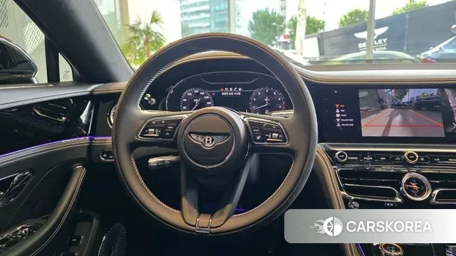 Bentley Flying Spur 3rd Generation 2024 Желтый из Кореи, фото 2