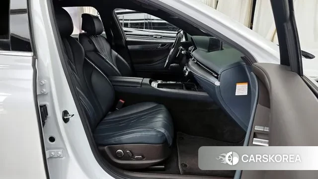 Genesis Electrified G80 (RG3) 2022 Белый из Кореи, фото 2