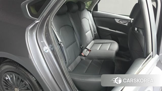 Kia The New K3 2nd generation 2023 Серый из Кореи, фото 2