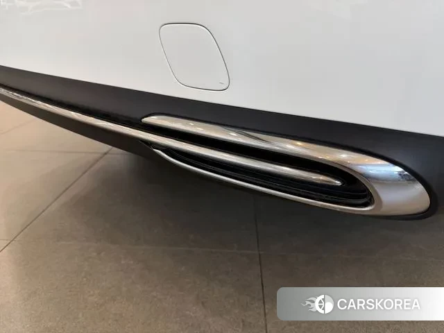 Mercedes-Benz E-Class W214 2025 Белый из Кореи, фото 2