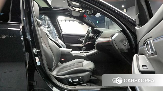 BMW 3 Series (G20) 2020 Черный из Кореи, фото 2