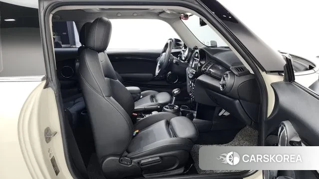 Mini Cooper S 2019 Жемчужный цвет из Кореи, фото 2