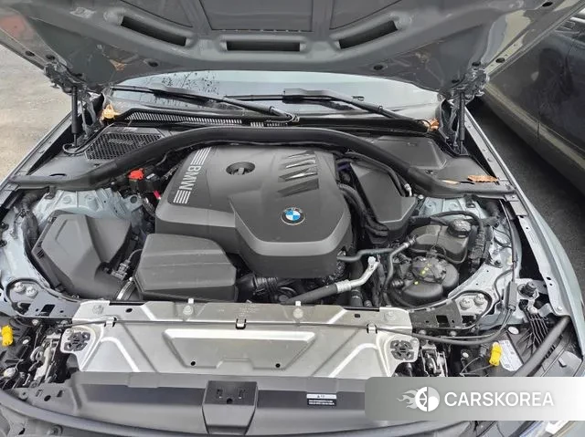 BMW 3 Series (G20) 2025 Светло-серебряный цвет из Кореи, фото 2