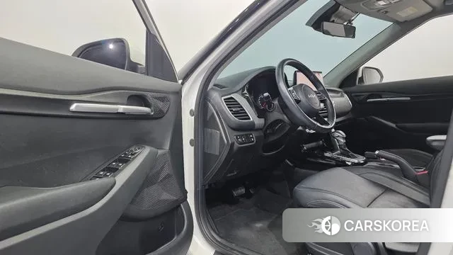 Kia Seltos 2021 Белый из Кореи, фото 2