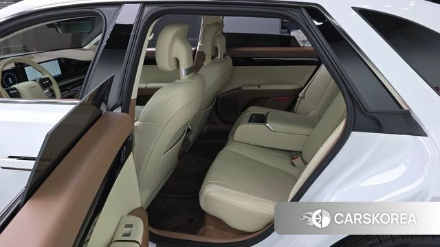 Hyundai Grandeur Hybrid (GN7) 2023 Белый из Кореи, фото 2