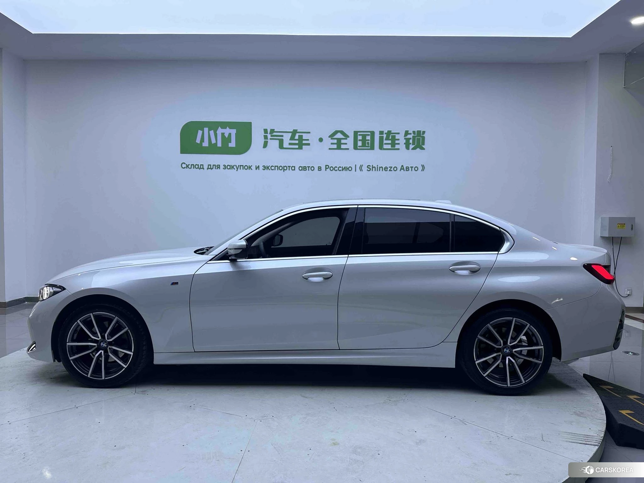 BMW 3 series 2022 Белый из Китая, фото 2