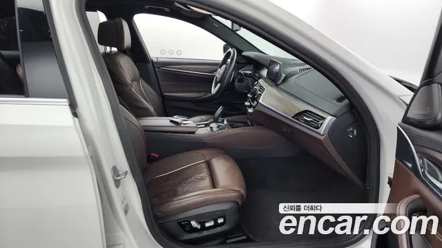 BMW 5 Series (G30) id 2302862 из Кореи 2