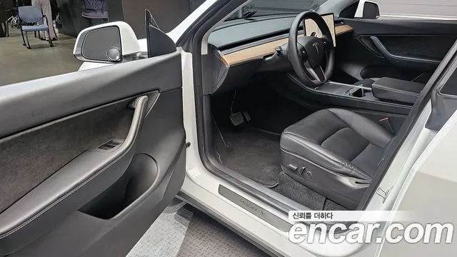 Tesla Model Y 2021 Белый из Кореи, фото 2