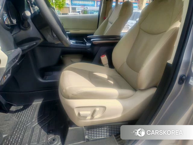 Toyota Grevia 2024 Темно-серый из Китая, фото 2