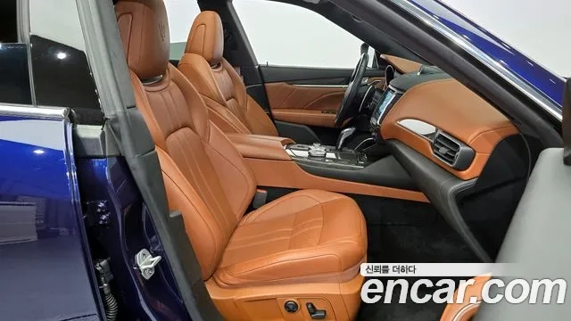 Maserati Levante 2019 Синий из Кореи, фото 2