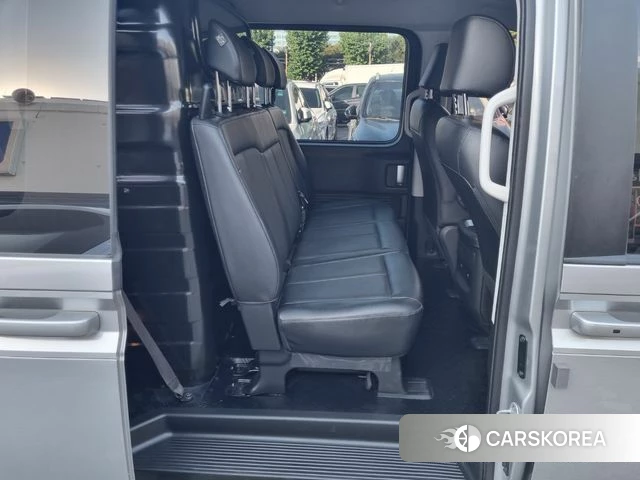 Hyundai Staria 2022 Серебристо-серый из Кореи, фото 2