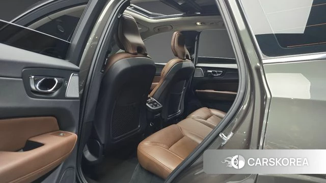Volvo XC60 second Generation 2019 Серый из Кореи, фото 2