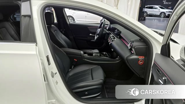 Mercedes-Benz A-Class W177 2022 Белый из Кореи, фото 2