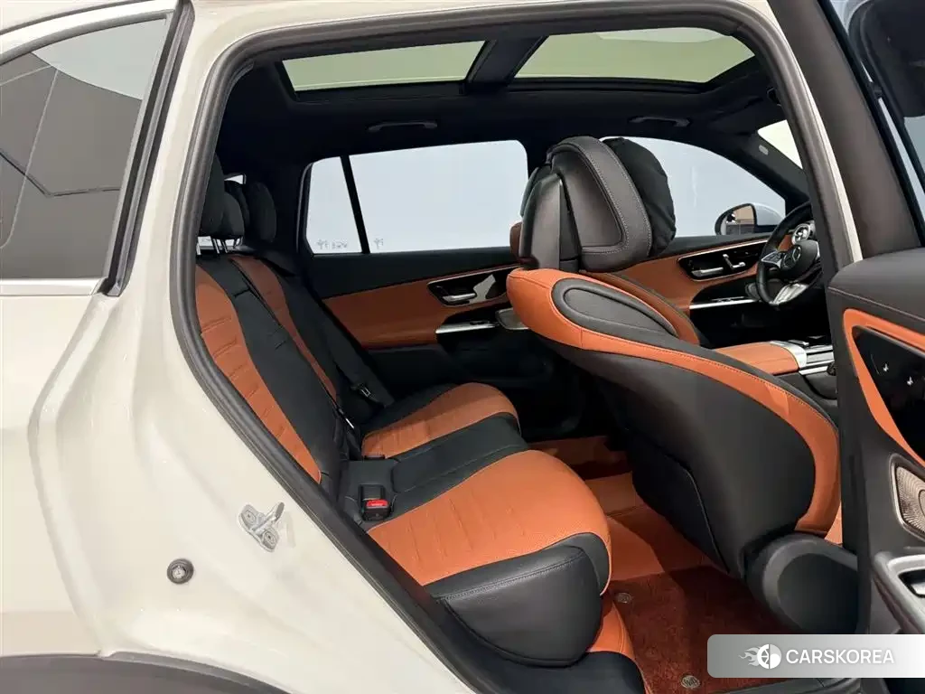 Mercedes-Benz GLC 2023 Белый из Китая, фото 2