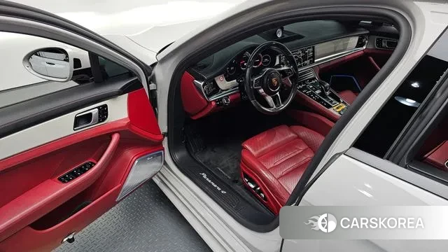 Porsche Panamera (971) 2018 Жемчужный цвет из Кореи, фото 2