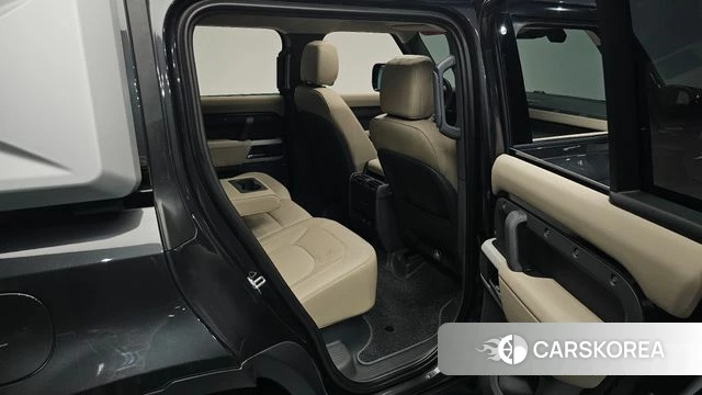 Land Rover Defender (L663) 2022 Серый из Кореи, фото 2