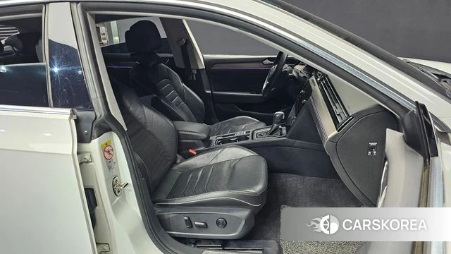 Volkswagen Arteon 2018 Белый из Кореи, фото 2