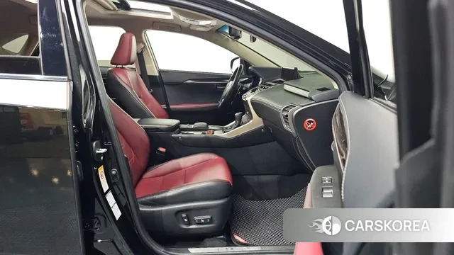 Lexus NX300h 2018 Черный из Кореи, фото 2