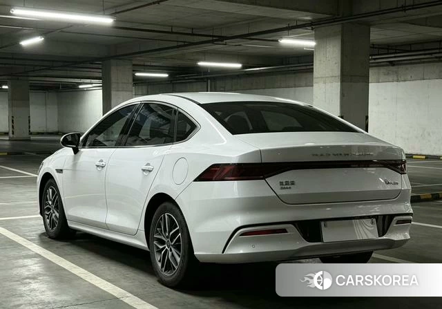 BYD Qin PLUS DM 2022 Белый из Китая, фото 2