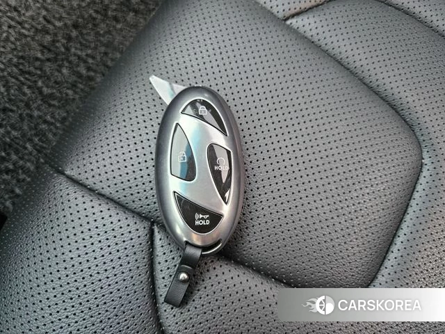 Hyundai The New Avante (CN7) 2023 Белый из Кореи, фото 2
