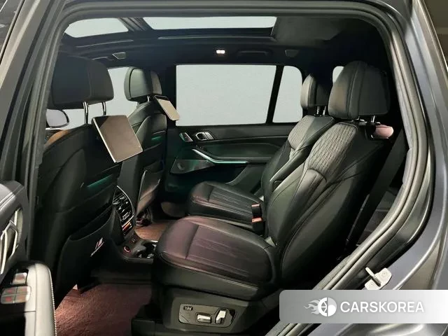 BMW X7 (G07) 2021 Черный из Кореи, фото 2