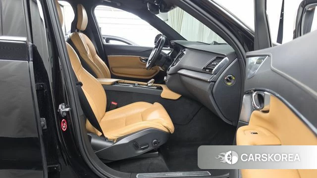 Volvo XC90 second Generation 2021 Черный из Кореи, фото 2