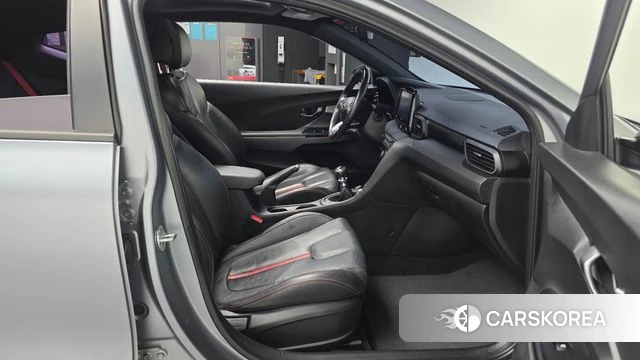 Hyundai Veloster (JS) 2018 Серебристо-серый из Кореи, фото 2