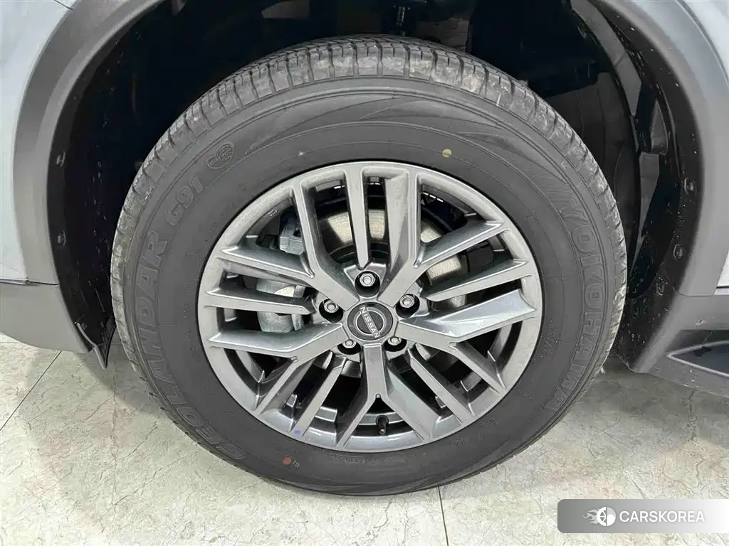 Nissan Qijun 2025 Silver/gray из Китая, фото 2
