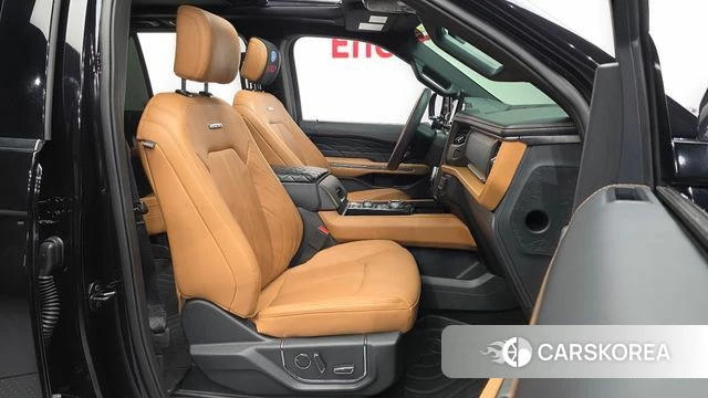 Ford Expeditation 2023 Черный из Кореи, фото 2