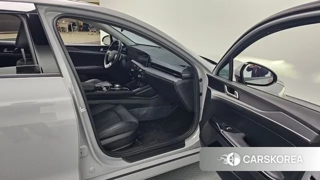 Kia The New K5 3rd generation 2025 Серебристо-серый из Кореи, фото 2