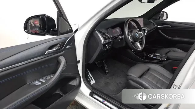 BMW iX3 2024 Белый из Кореи, фото 2