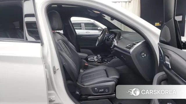 BMW X4 (G02) 2025 Белый из Кореи, фото 2