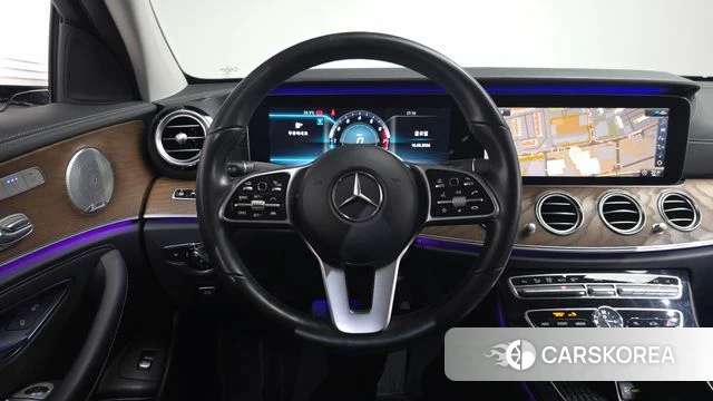 Mercedes-Benz E-Class W213 2020 Белый из Кореи, фото 2