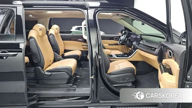 Kia Carnival 4th generation 2023 Черный из Кореи, фото 2