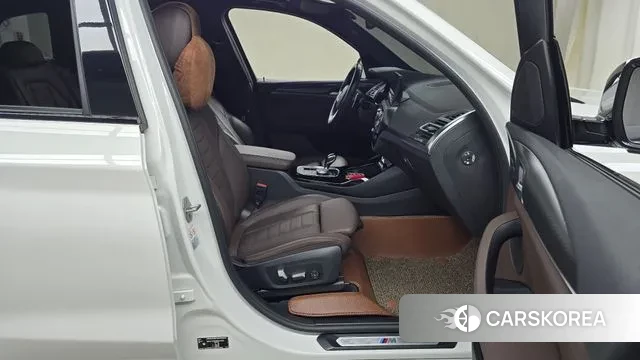 BMW X3 (G01) 2022 Белый из Кореи, фото 2