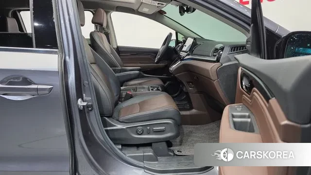 Honda Odyssey 2025 Серый из Кореи, фото 2