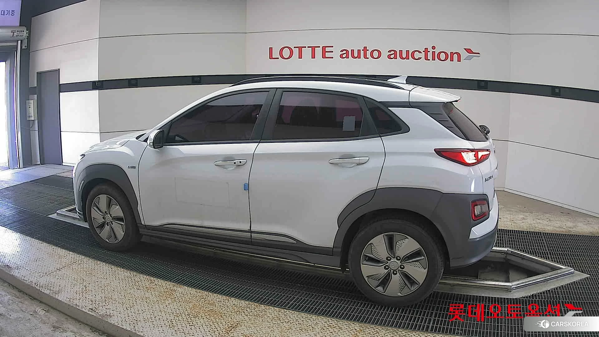 Hyundai KONA Electric 2020 Chalk White из Кореи, фото 2