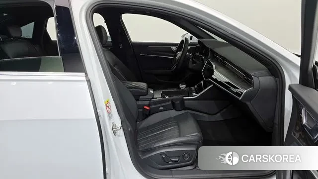 Audi A6 (C8) 2020 Белый из Кореи, фото 2