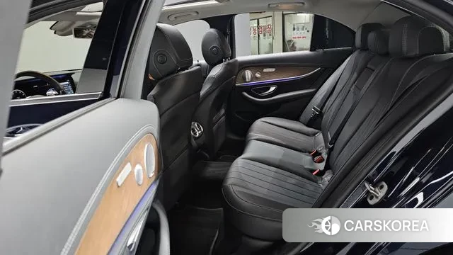 Mercedes-Benz E-Class W213 2020 Синий из Кореи, фото 2