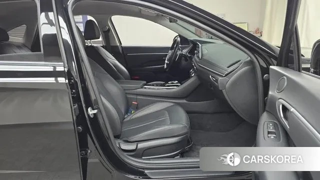 Hyundai Sonata (DN8) 2022 Черный из Кореи, фото 2