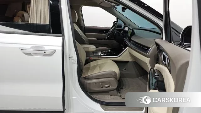 Kia Carnival 4th generation 2023 Белый из Кореи, фото 2